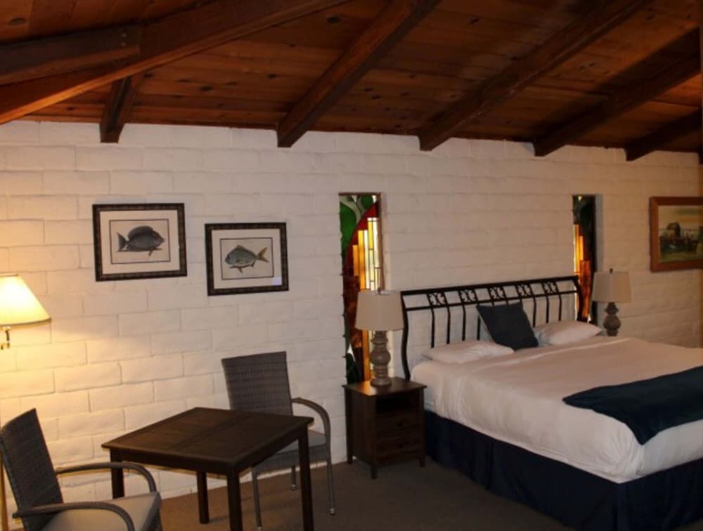 Back Bay Inn - photo 11