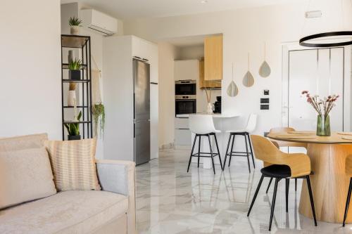 Anesis Deluxe Apartment 2 — 4-Star Luxury Hotel in Gaitanion, Greece