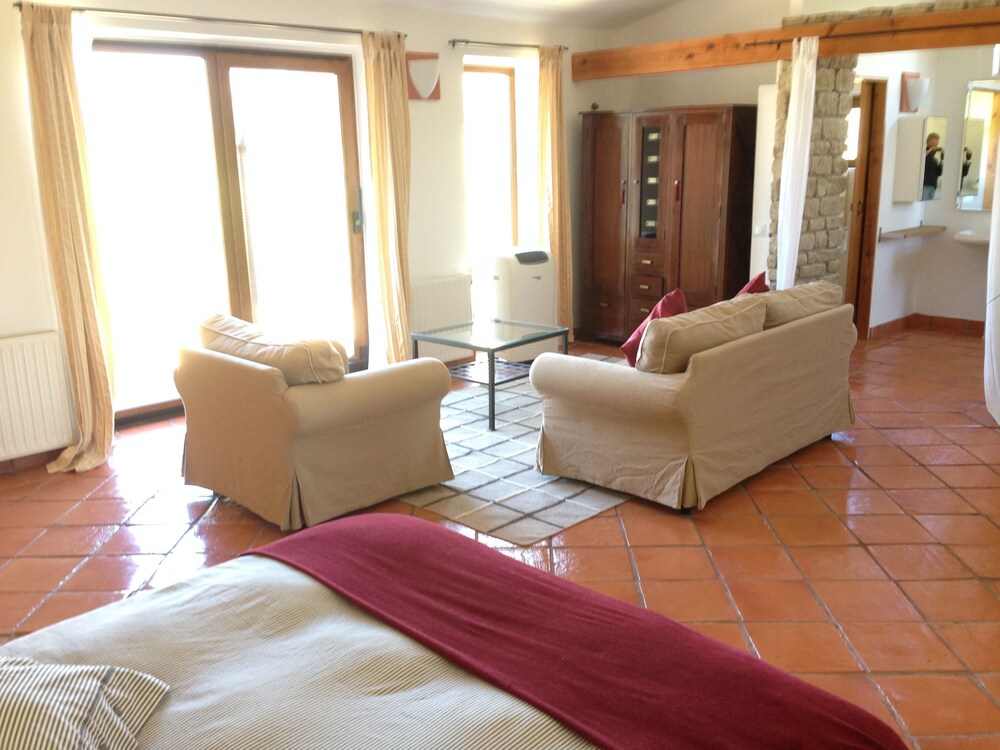 Alén D’Aragón — Santa Eulalia De Gallego — photo 5