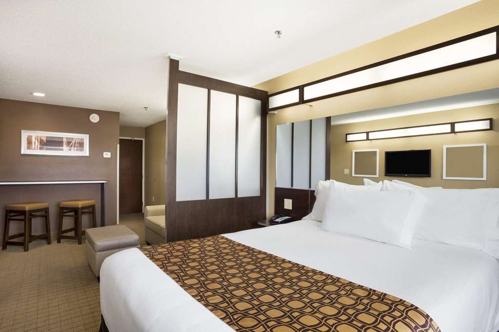 Microtel Inn & Suites by Wyndham Cambridge - photo 14