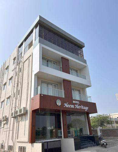 Hotel Neem Heritage in Shirdi, India