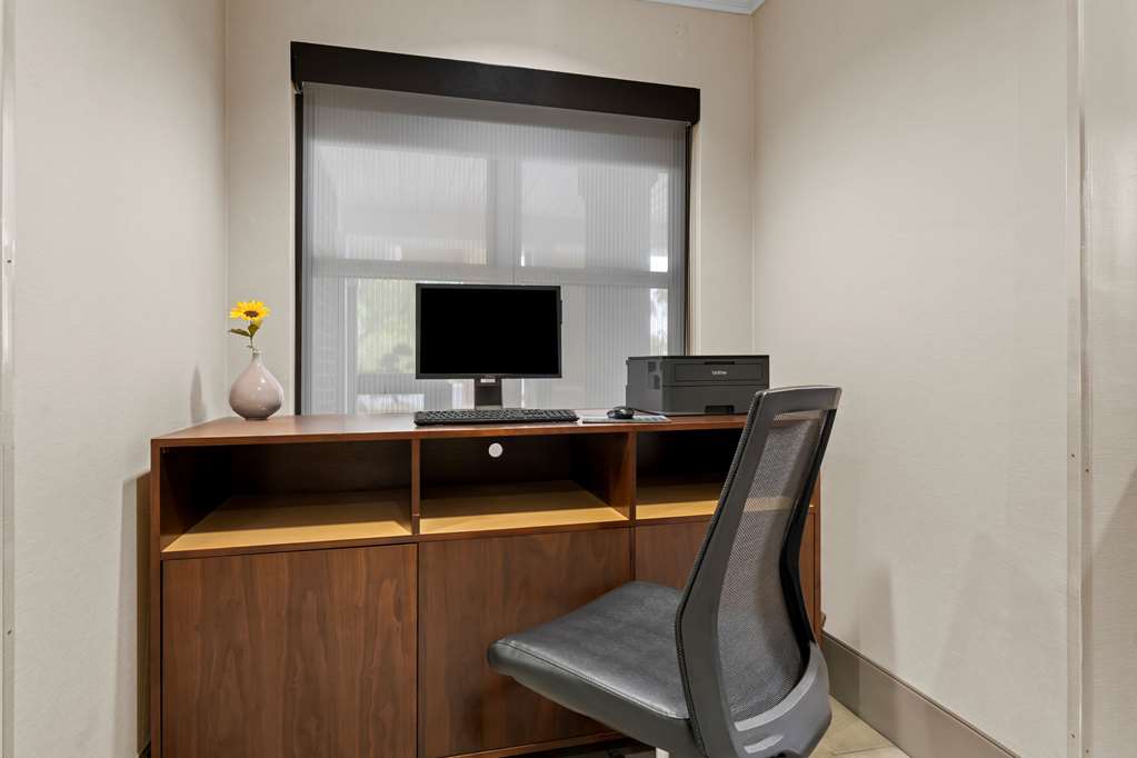 Country Inn & Suites by Radisson Macon North GA - photo 35
