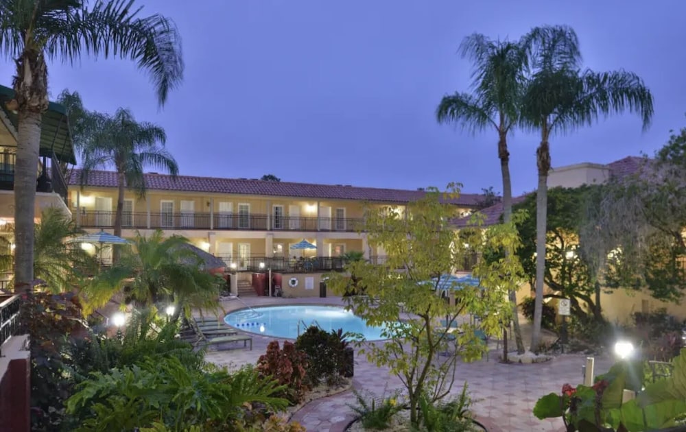 Red Roof Inn PLUS & Suites Tampa - photo 28