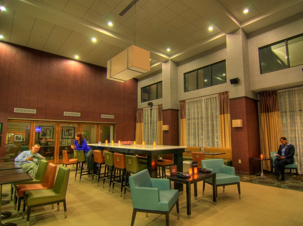 Hampton Inn & Suites Parsippany North - photo 6