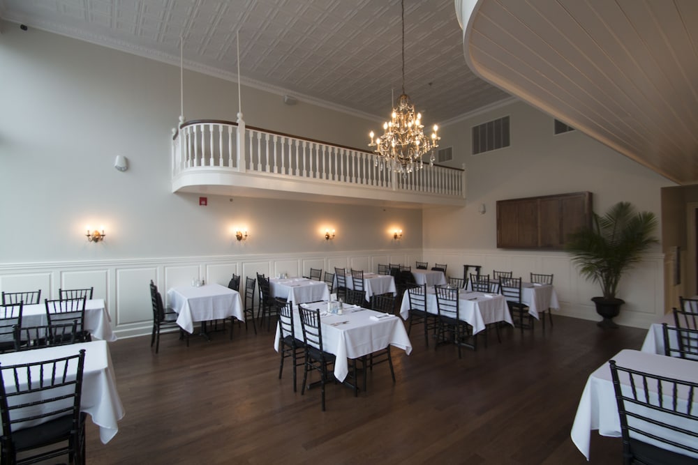 The Meadows Hotel - photo 23