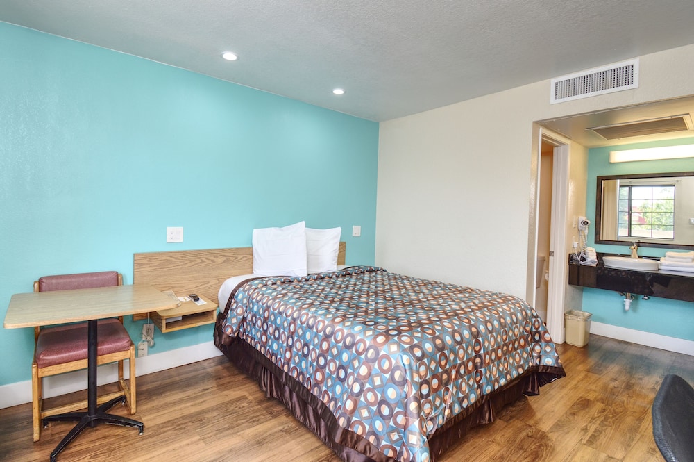 Vagabond Inn Buttonwillow North I 5 - photo 14