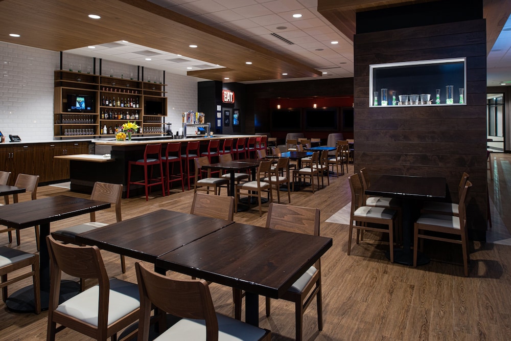 Holiday Inn & Suites Idaho Falls by IHG - photo 52