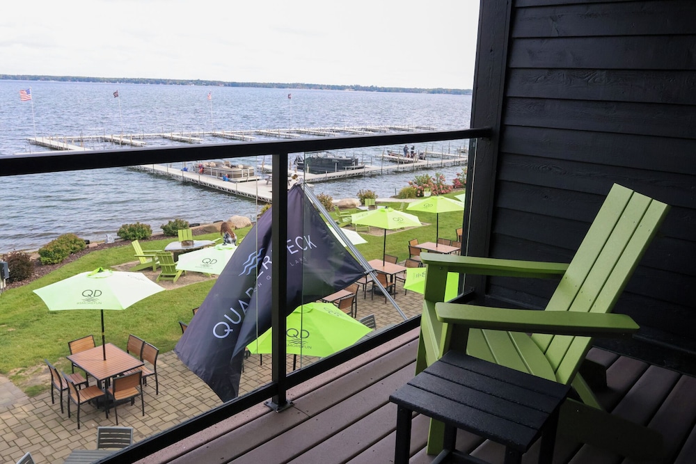 Quarterdeck Resort & Restaurant - photo 122