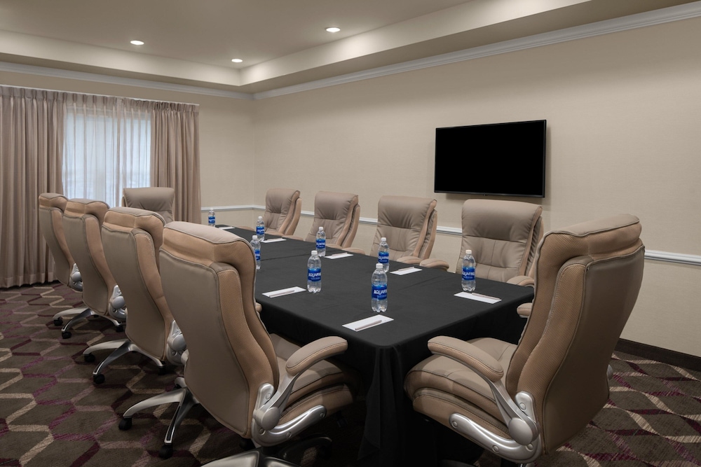 Residence Inn by Marriott East Rutherford Meadowlands - photo 36