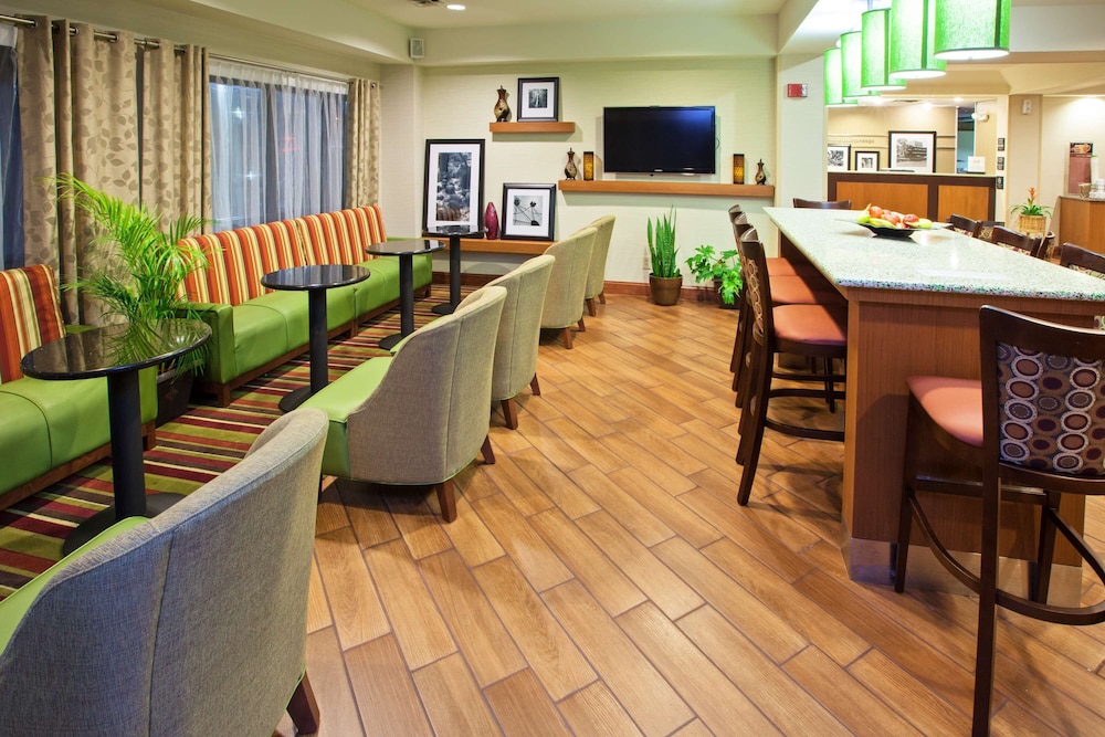 Hampton Inn Chattanooga Hixson - photo 23