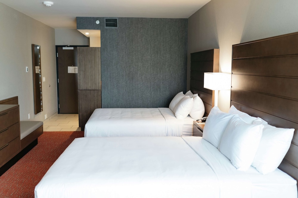Revel Hotel Des Moines Urbandale Tapestry Collection by Hilton - photo 63