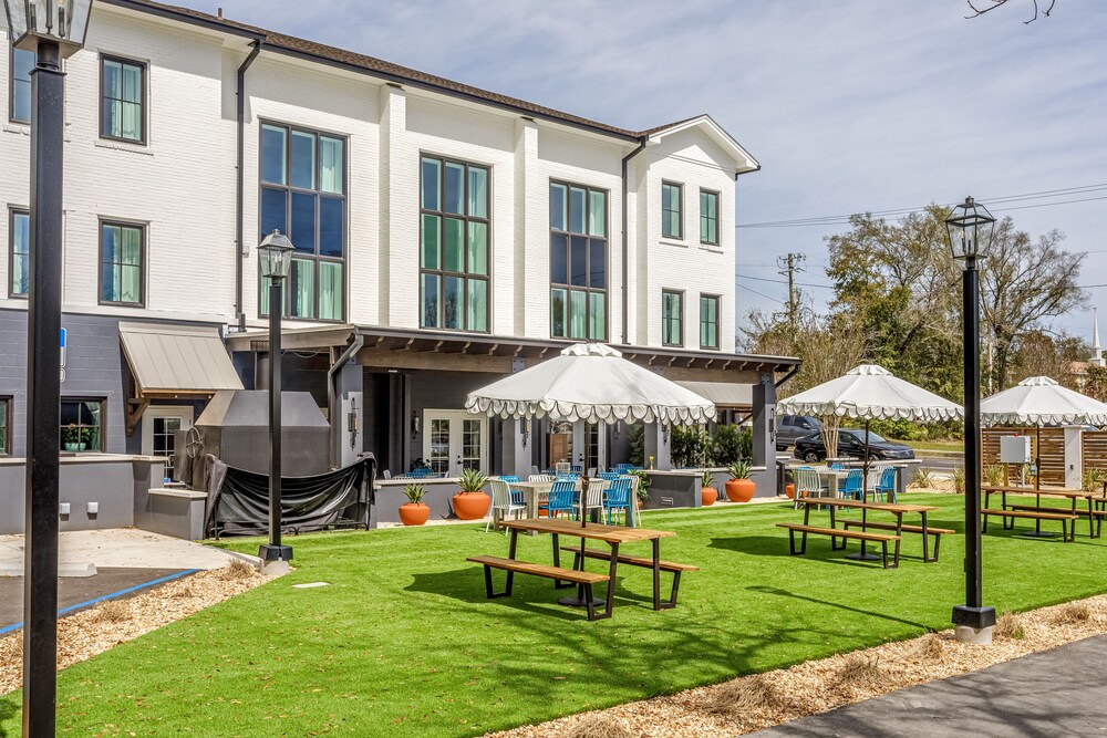 Lily Hall A Boutique Hotel - photo 49