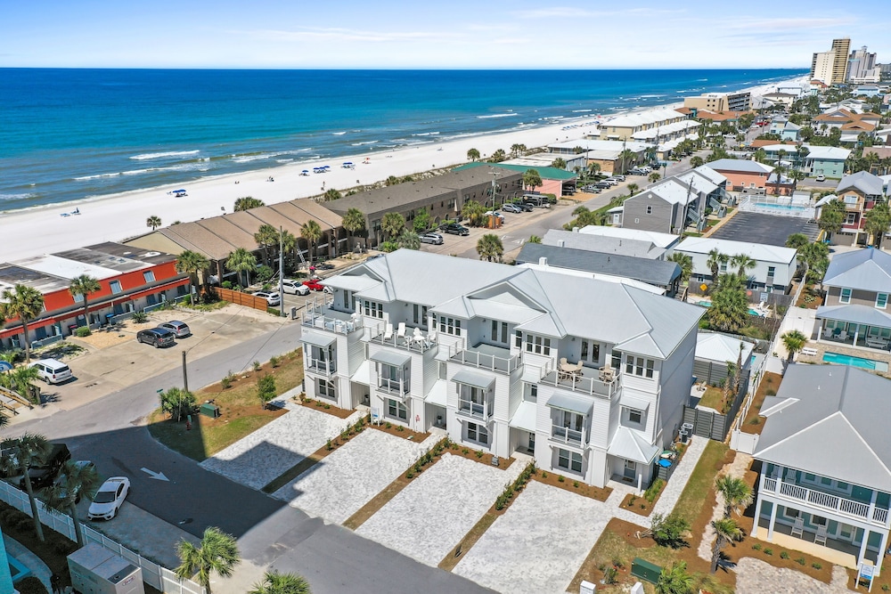 Beach House Elevated Escape by PHG — 4-Star Luxury Hotel in Panama City Beach, United States