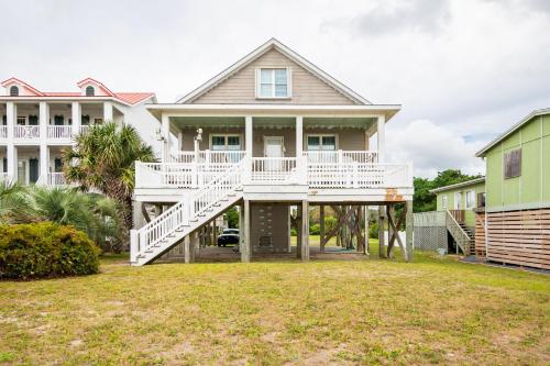 Beach Joy by Oak Island Accommodations - photo 5