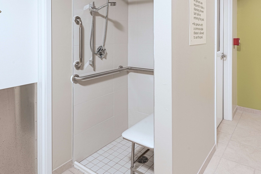 Hampton Inn Boston Westborough - photo 22