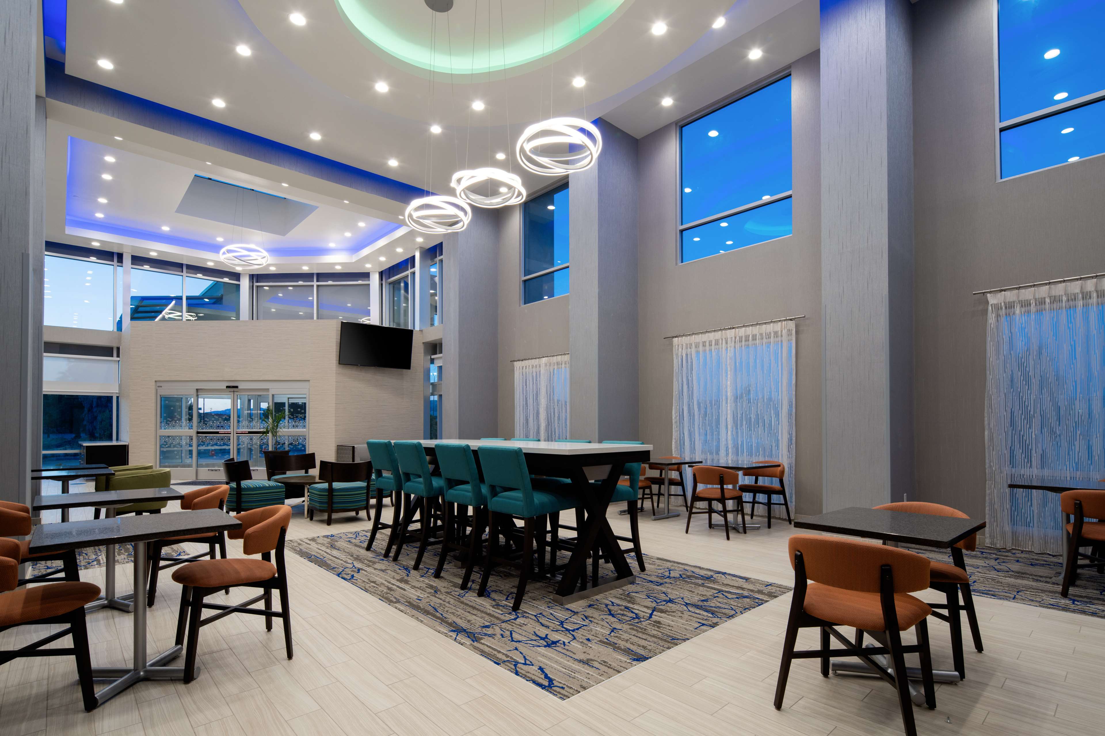 Hampton Inn & Suites Gilroy - photo 5