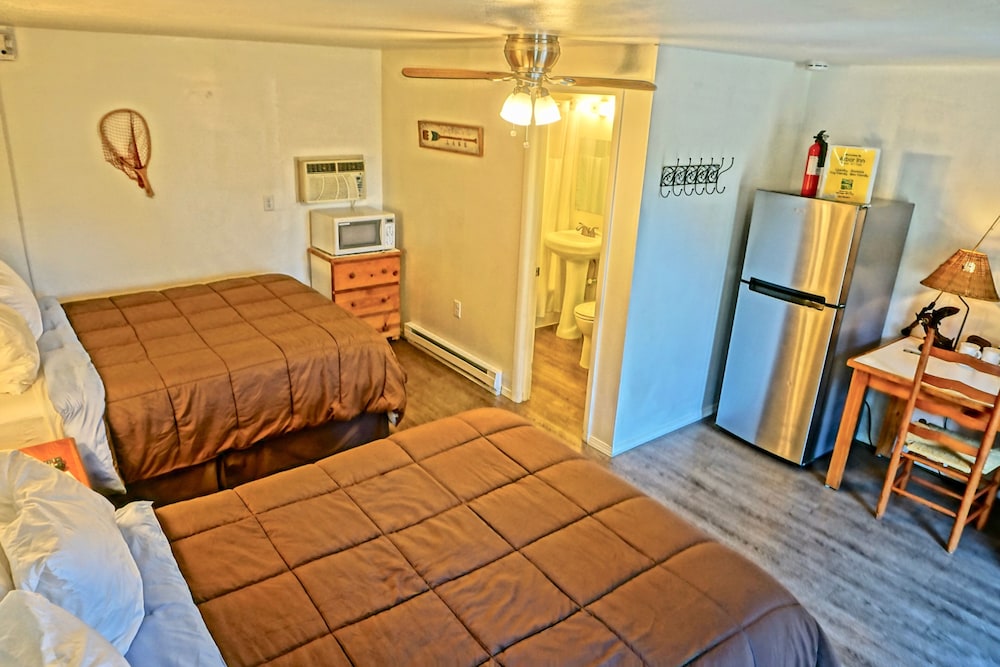 Arbor Inn Motel Oakridge - photo 26