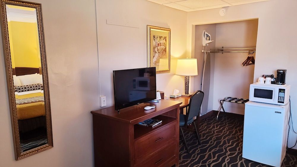 Hampton Inn Camp Hill Harrisburg SW - photo 8