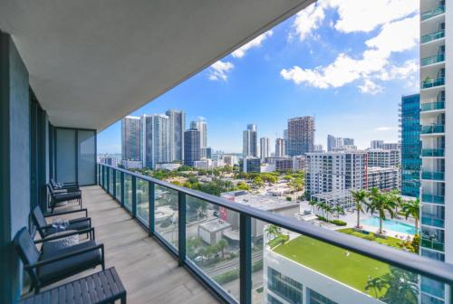 Unwind in Your Amazing City View Apartment — 4-Star Luxury Hotel in Miami, United States
