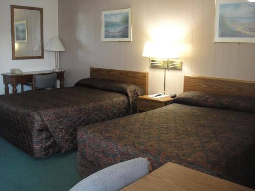 California Motel - photo 28