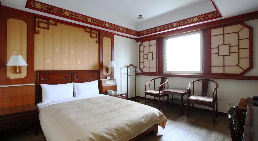 Hua Du Hotel — hotel in Keelung