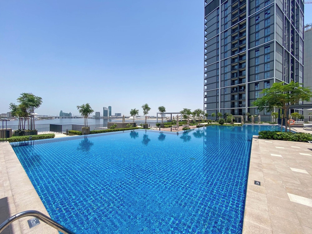 Globalstay. Creek Edge Tower Apartments in Dubai, United Arab Emirates