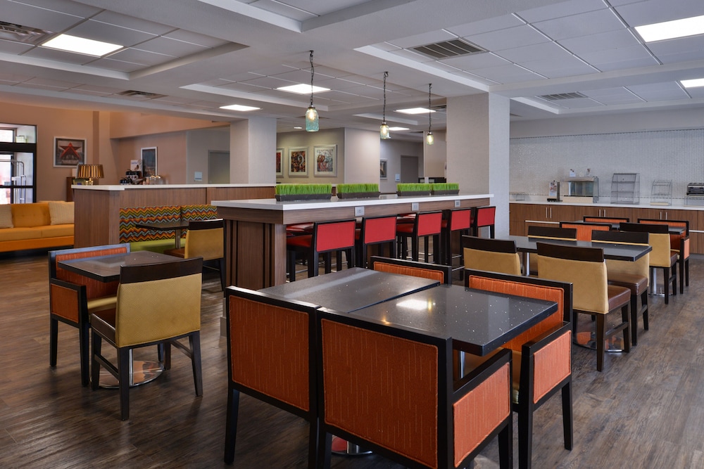Holiday Inn Express & Suites Austin North Central by IHG - photo 41