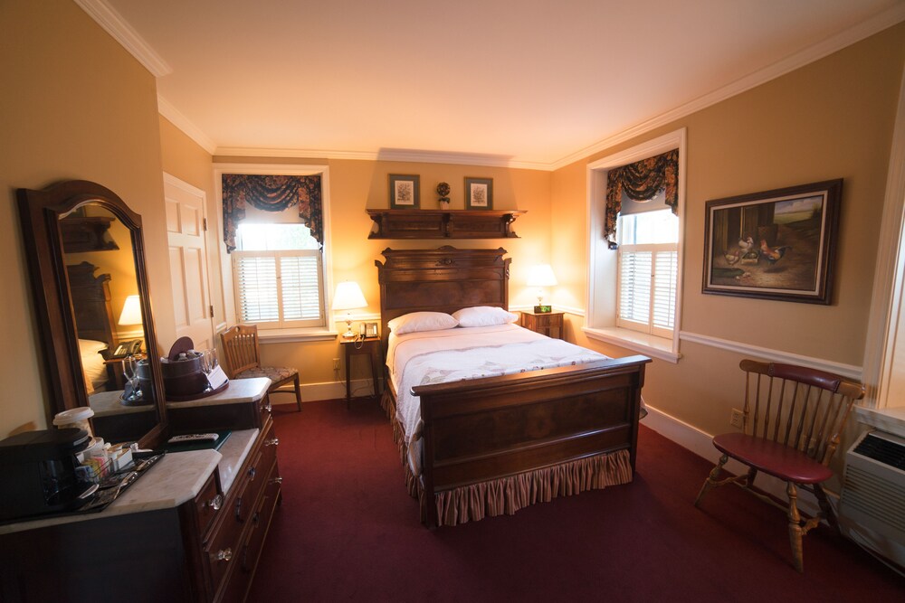 Logan Inn - photo 5