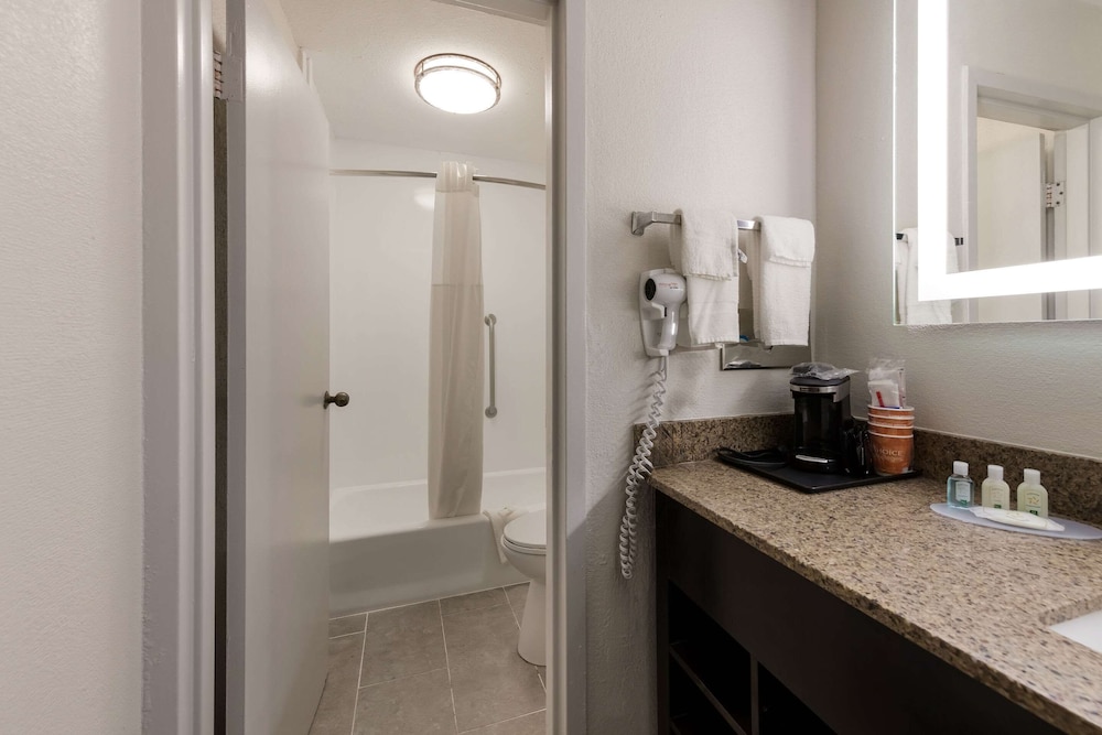 Quality Inn Orange Park Jacksonville - photo 19