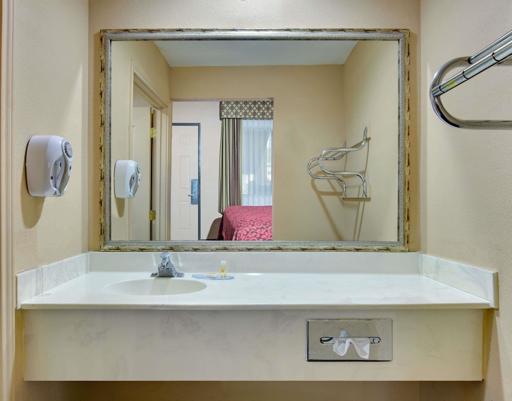 Hotel Blue - photo 22