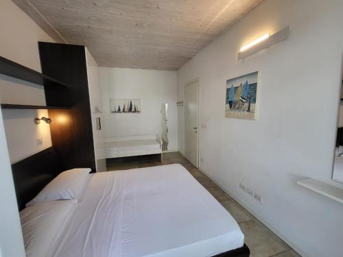Residenze Mediterranee Immobiliare Living — 4-Star Luxury Hotel in Lido Di Jesolo, Italy