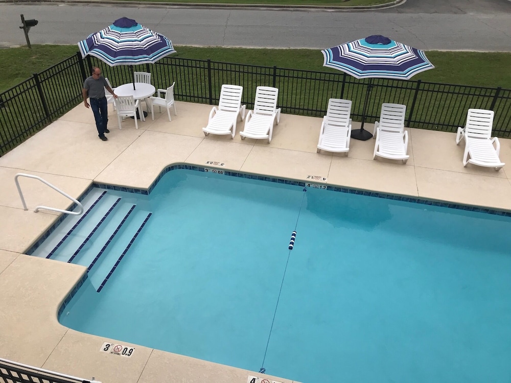 Baymont by Wyndham Lake Park Valdosta I 75 - photo 27
