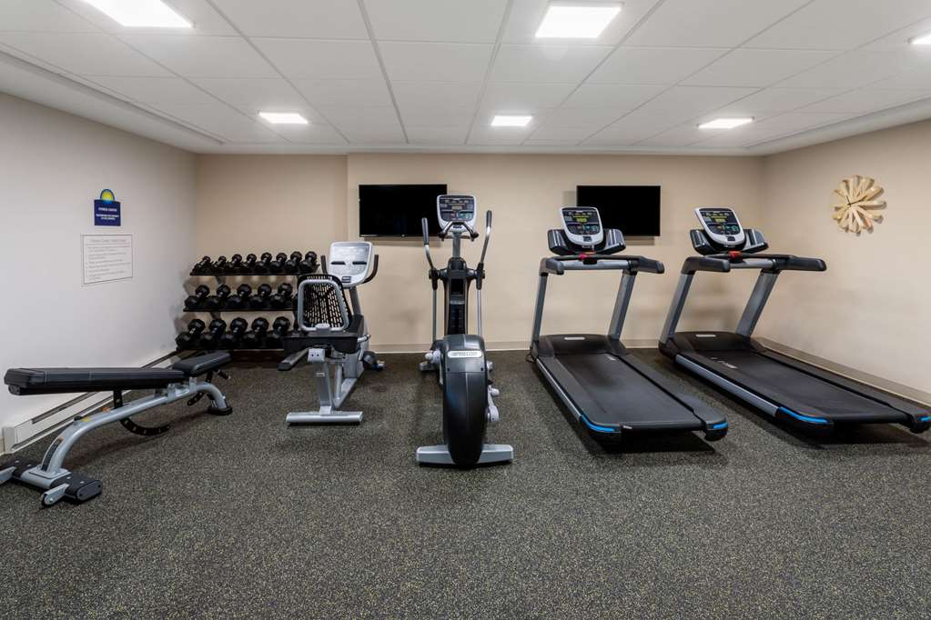 Days Inn & Suites by Wyndham Duluth by the Mall - photo 7