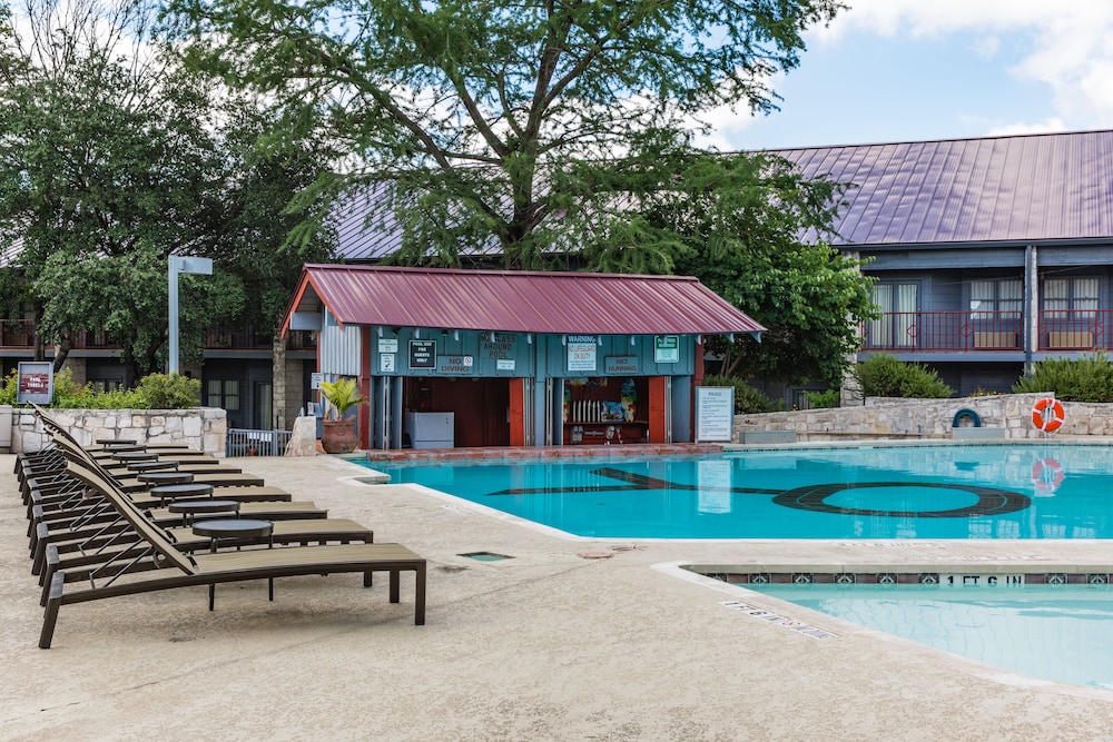 Y O Ranch Hotel - photo 28