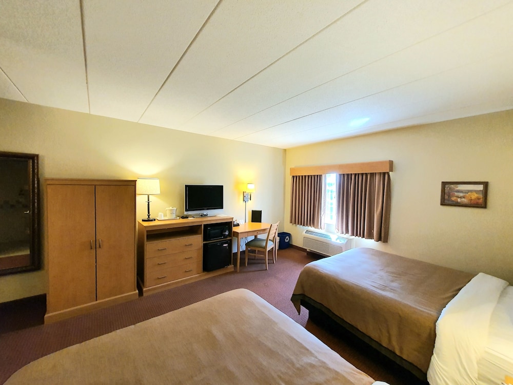 AmeriVu Inn & Suites Waconia - photo 18