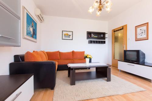 Apartments Andrea V — 4-Star Luxury Hotel in Krk, Croatia