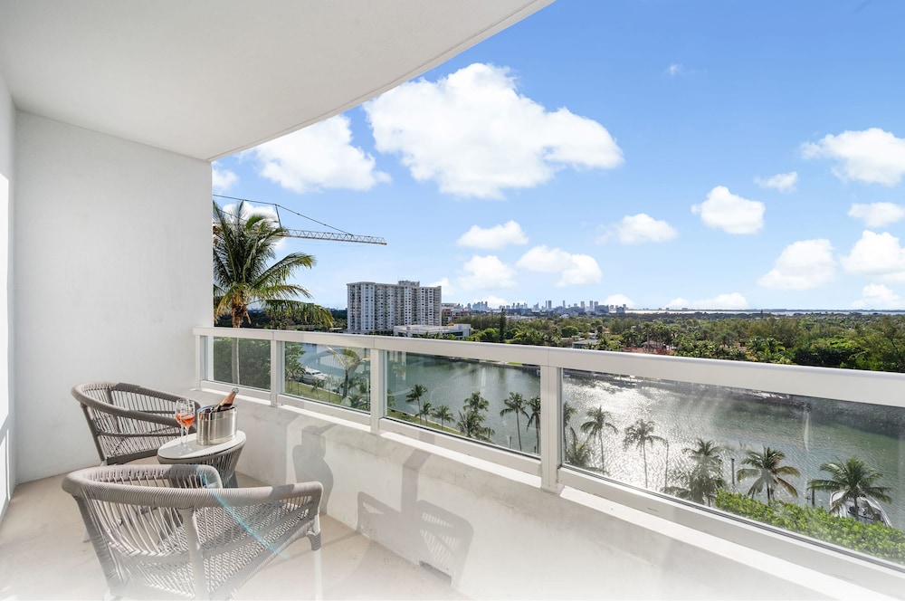 Fontainebleau Miami Beach Private Luxury Suites - photo 494
