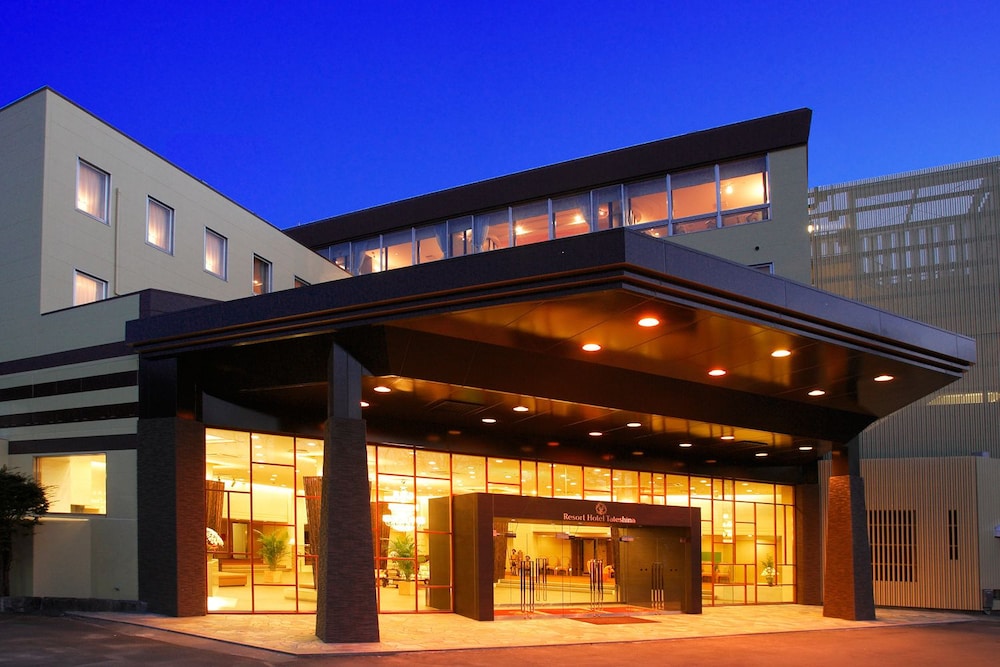 Resort Hotel Tateshina - carbon neutral hotel in Chino