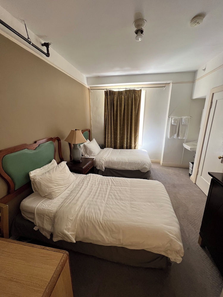 Nash Hotel - photo 14