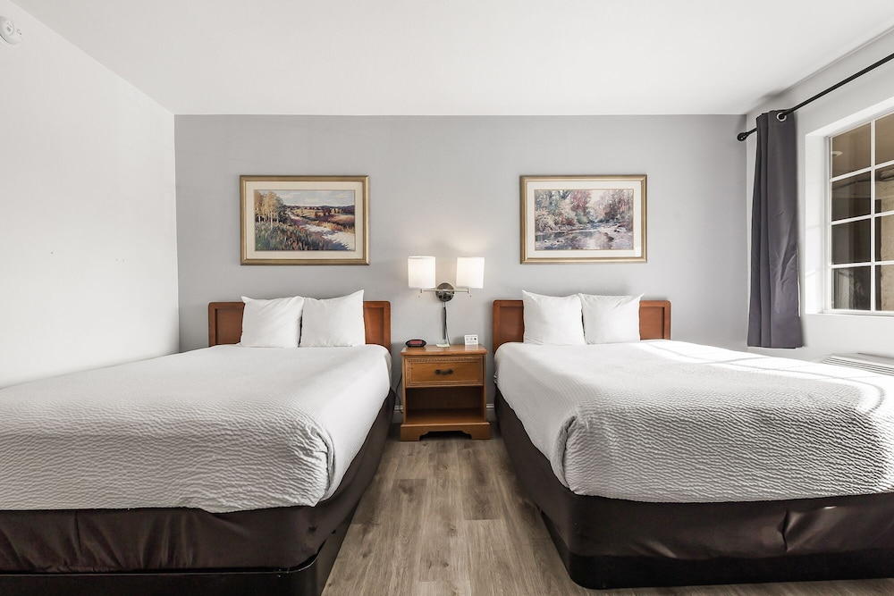 Grace Light Inn - photo 27