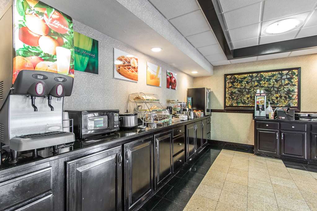 Quality Inn & Suites Memphis East - photo 28
