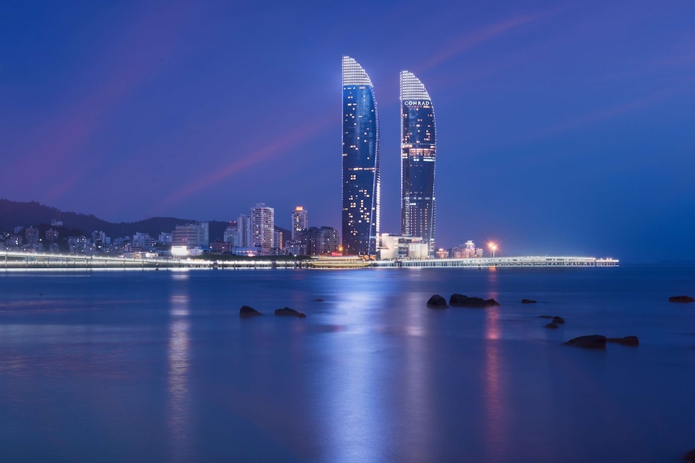 Conrad Xiamen — 5-Star Luxury Hotel in Xiamen, People's Republic of China