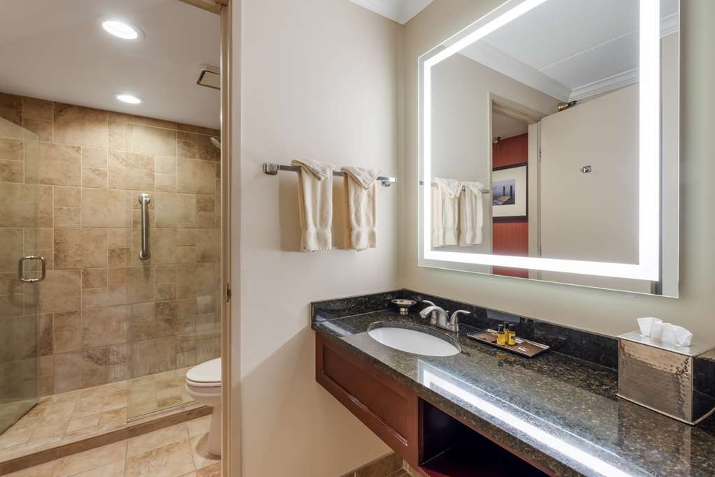Best Western Plus White Bear Country Inn - photo 41