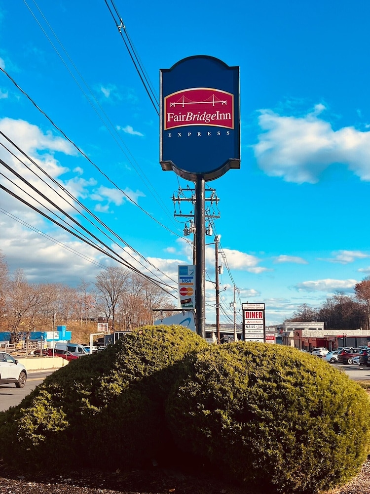 FairBridge Inn Express Nyack - photo 19