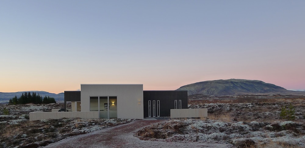Kerbyggd: Luxury House and Cottage in Golden Circle — 4-Star Luxury Hotel in Selfoss, Iceland