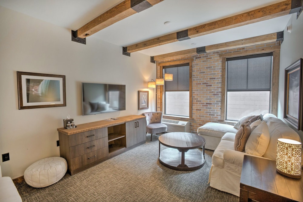 Hotel Crosby - photo 37