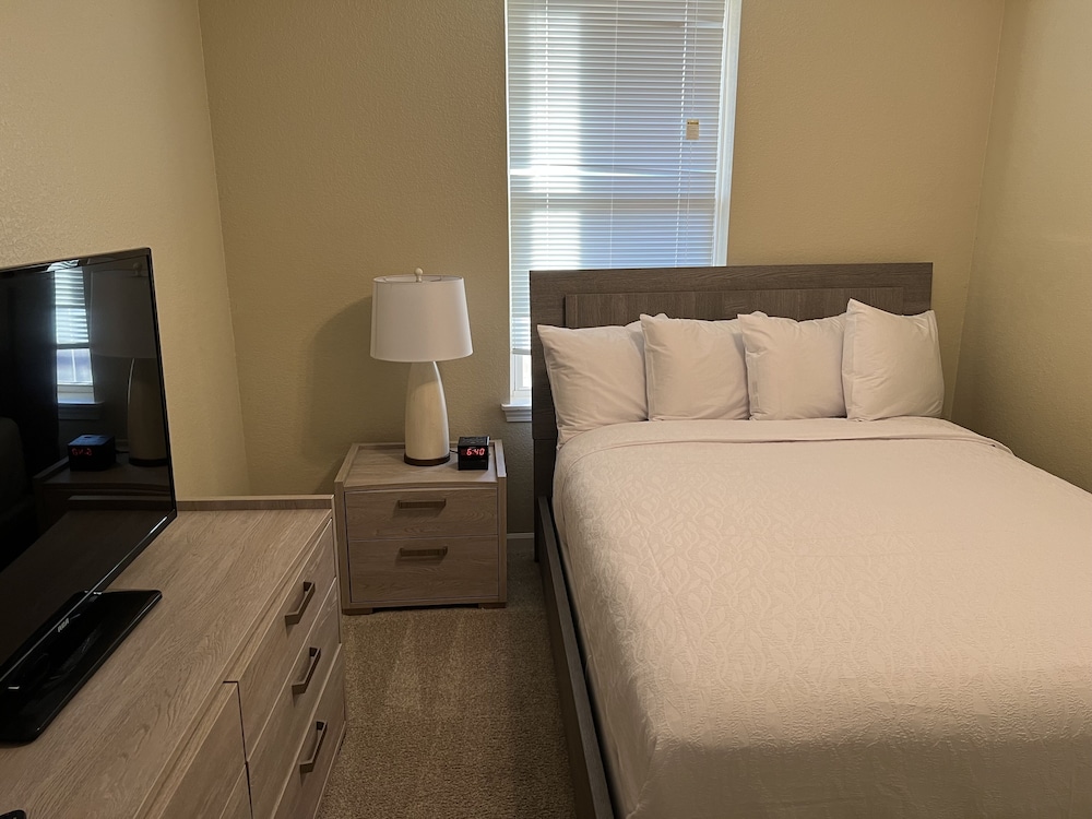 Washburn Hotel Suites - photo 7