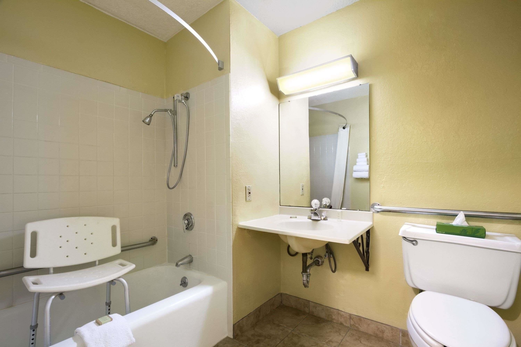 Super 8 by Wyndham Huntsville Alabama - featured photo