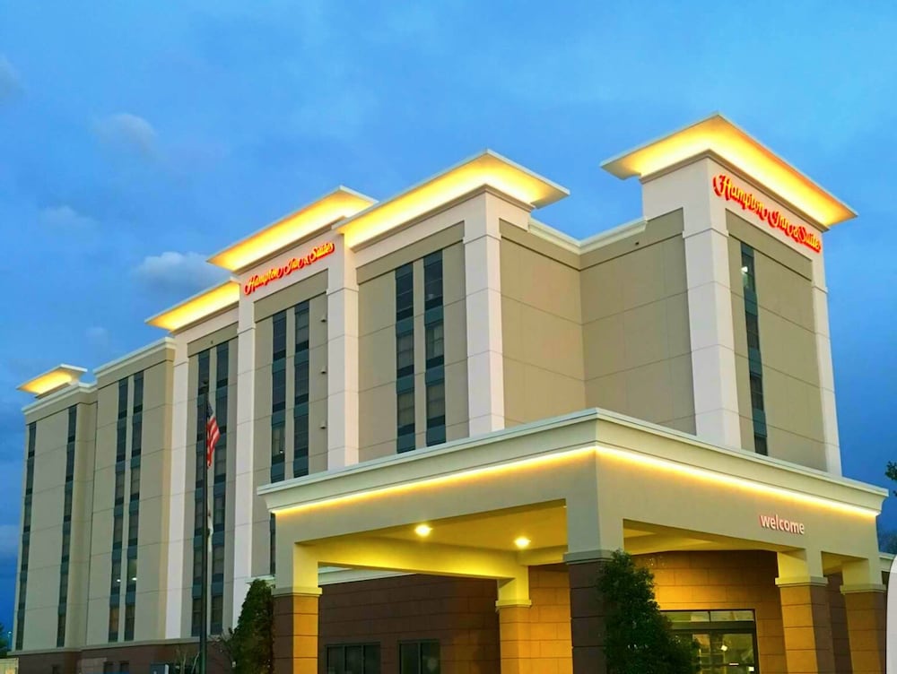 Hampton Inn & Suites Nashville Airport - photo 41