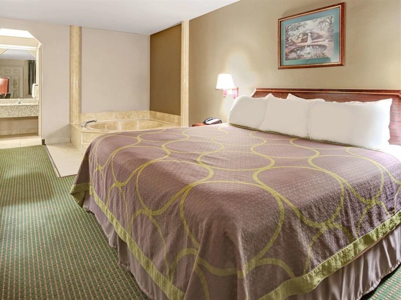 Super 8 by Wyndham Richardson Dallas - photo 8